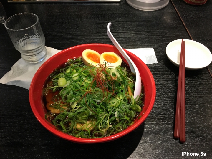 iPhone 6s v.s HTC One A9（京阪神旅行篇）