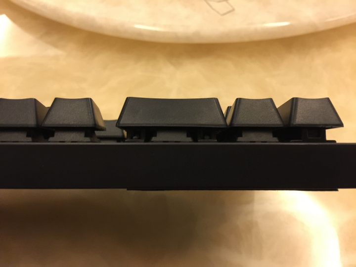 技嘉 Gigabyte Force K83 機械式遊戲鍵盤 純開箱