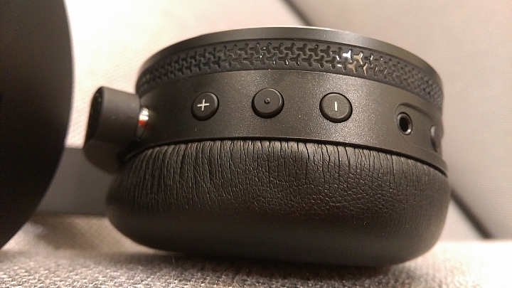 AKG Y50BT 耳罩式藍牙耳機 開箱