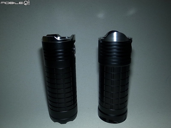 OLIGHT SRMini II  堅持泛光新二代目