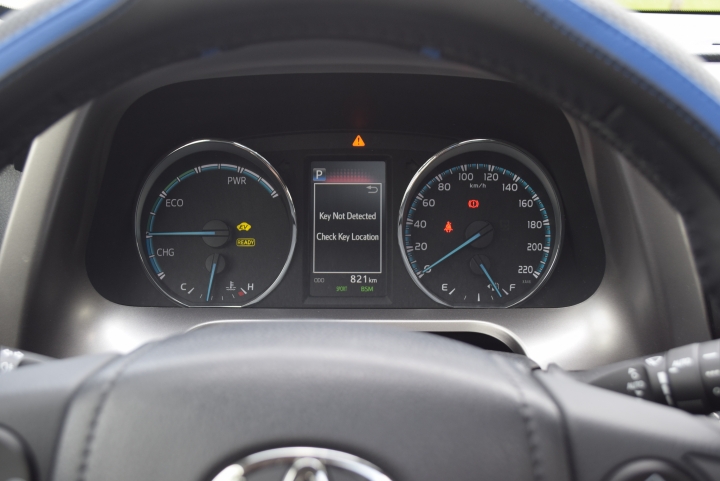 百萬suv新時代， 2016 RAV4 雙等級開箱，10吋大螢幕影音改裝分享