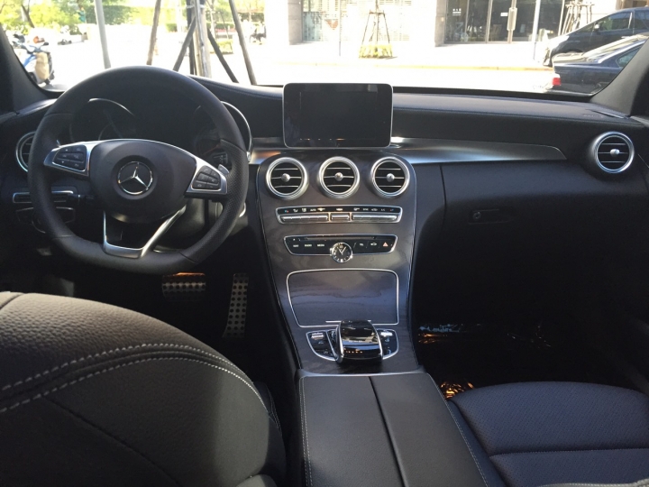 友人開箱 W205 C300