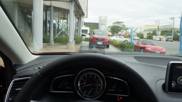 【人馬一体】 重新詮釋 人/車 新關係 ｜MX-5 二代目 內含New Mazda 3 試乘體驗!
