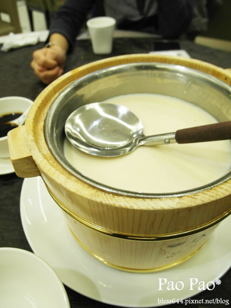 【台中】寶麗金港式飲茶餐廳(崇德店)~石磨嫩豆花內行人必點！