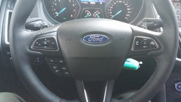 (160220 新增配件/車門警示燈照片) FORD FOCUS MK3.5 1.5L五門汽油時尚型 紅色 不專業開箱