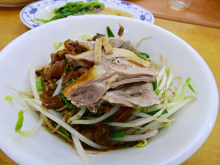 古早幸福好滋味，香傳30年屏東市廣東路鴨肉麵新開張。