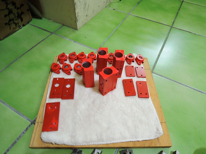 CORE-XY 紅色三倍速 高速3D印表機 DIY，12樓已完成，含測試列印成品。