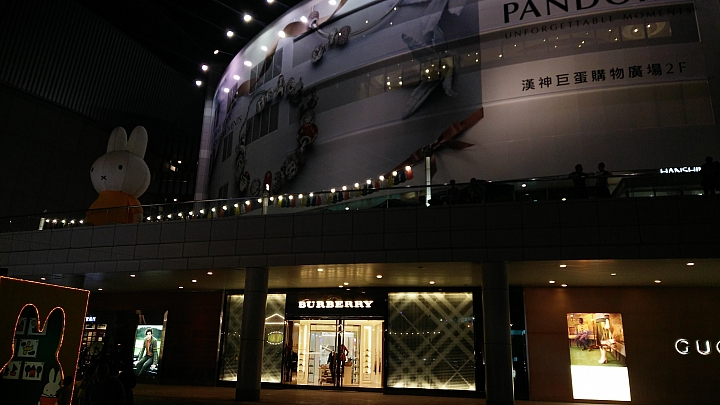 R7 PLUS室內超高解析度及戶外夜拍效果