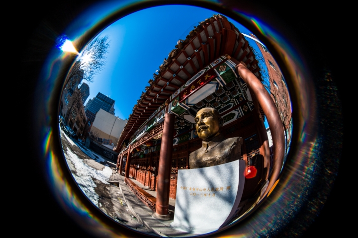 [分享] 窮人APS-C圓形魚眼鏡Lensbaby Circular Fisheye