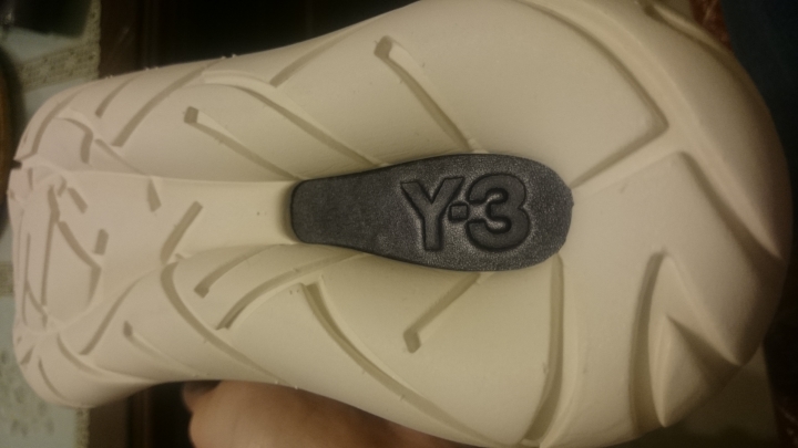求幫驗Y-3 QASA ELLE LACE