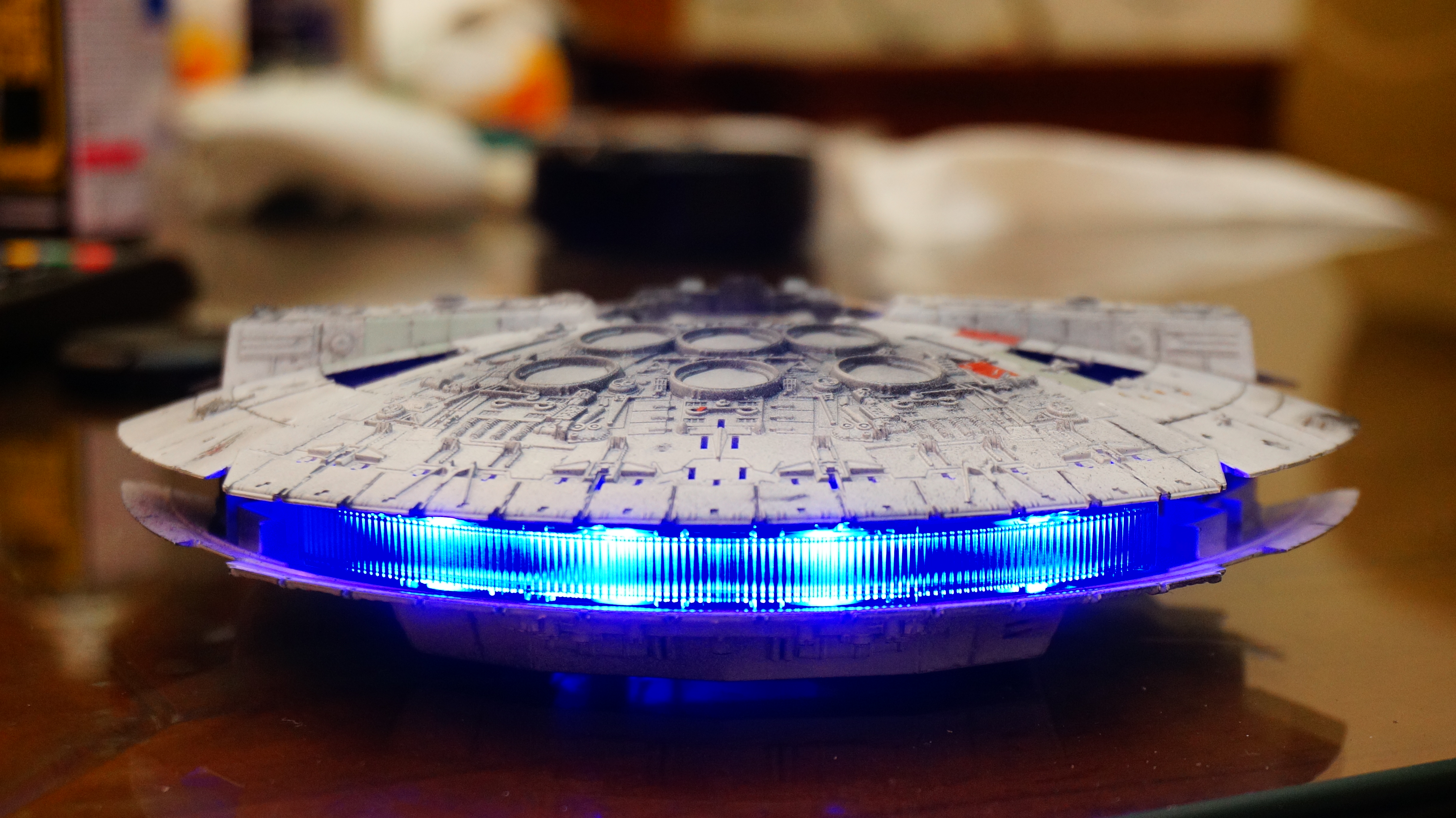 萬代 千年鷹  MILLENNIUN FALCON