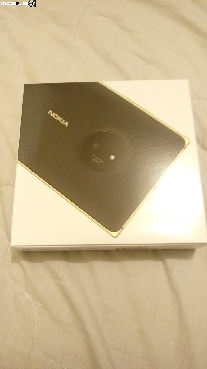 LUMIA 830 WHITE/GOLD 開箱