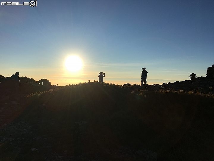 [登山遊記]2015-11-27.28五星級天池山莊之奇萊南華行（圖多慎入）-12/4更新