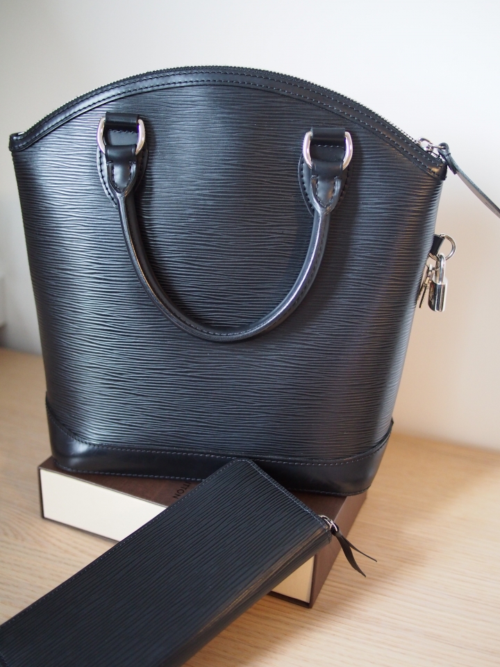 【微開箱】LV  EPI 系列  CLÉMENCE 皮夾 (M60915) 和 LOCKIT 包 (M42292)
