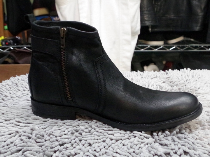 最近買了幾雙CP值高的靴子 Base London  BOOT