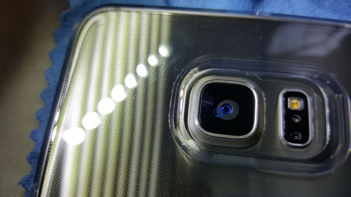 s6 edge plus 相機入塵