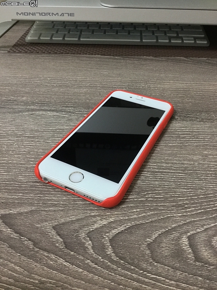 12/11{新增}，New犀牛盾PLAYPROOF 霜凍白 搭配 IMOS 3D滿版玻璃貼