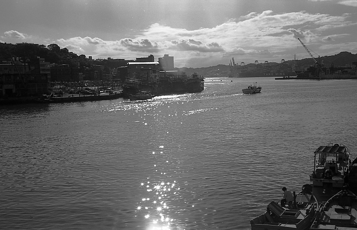 幾近絕跡的AGFA APX25