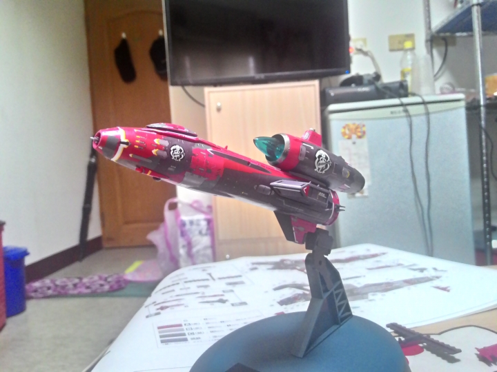 小弟初來乍到,先獻上Hasegawa 1/1300 宇宙海賊船 弁天丸