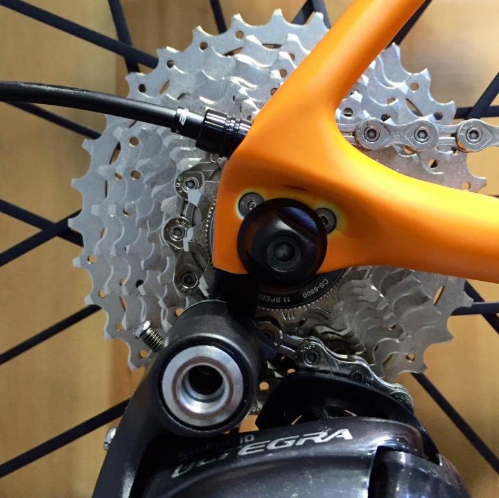 2016 GIANT TCR ADV KOM 上海首開！