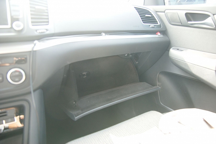 Volkswagen Sharan 2.0 TDI CL三個月使用心得