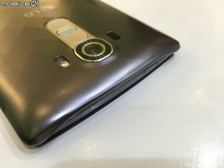 LG G4 原廠智慧視窗感應背蓋式皮套 開箱 (支援無線充電功能)
