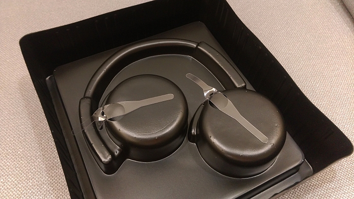 AKG Y50BT 耳罩式藍牙耳機 開箱