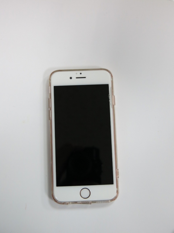i6s, i6s Plus的滿版玻璃保護貼有破裂過的請喊聲