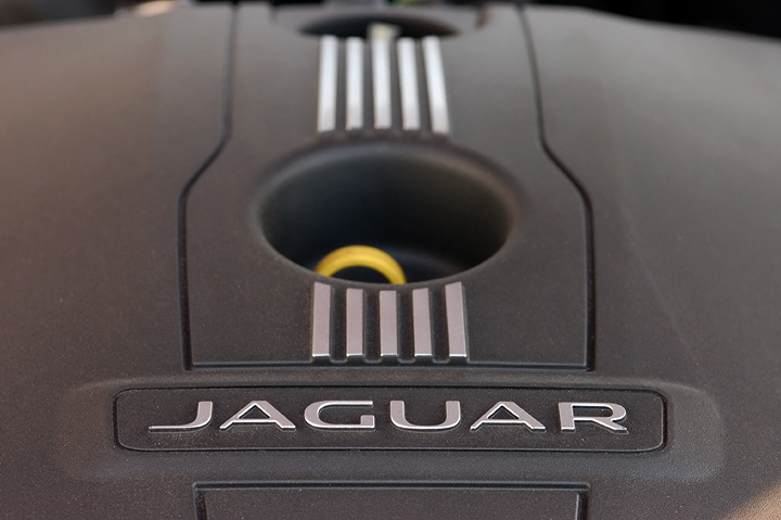 豹力美學。引豹登場 Jaguar XE 全新體驗與分享《積架、捷豹》