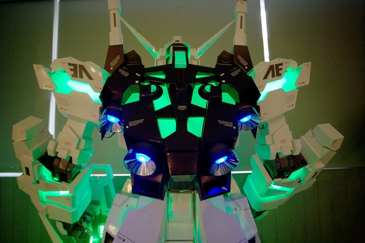 獨角獸 兩公尺~RX-0 Unicorn Gundam Papercraft 2 Meter