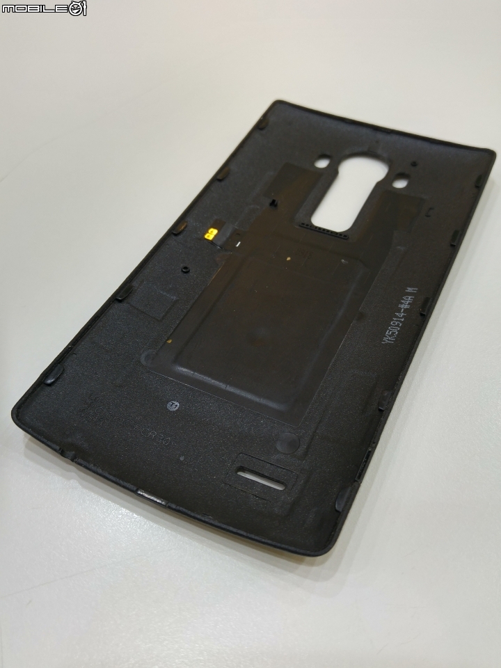 LG G4 原廠智慧視窗感應背蓋式皮套 開箱 (支援無線充電功能)