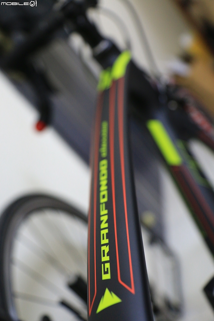 【開箱】FUJI 2016  GRAN FONDO CLASSICO 1.3-不專業開箱