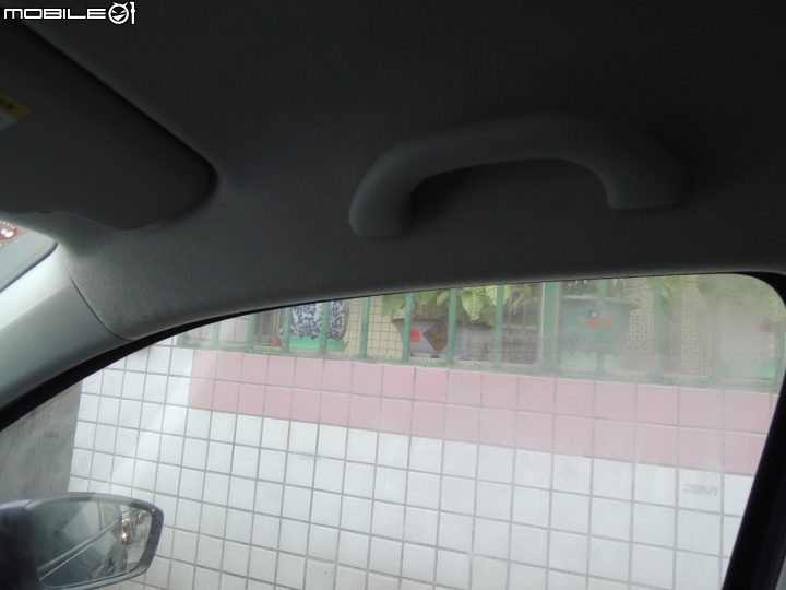[開箱] Citigo 2016 深藍、很大一箱