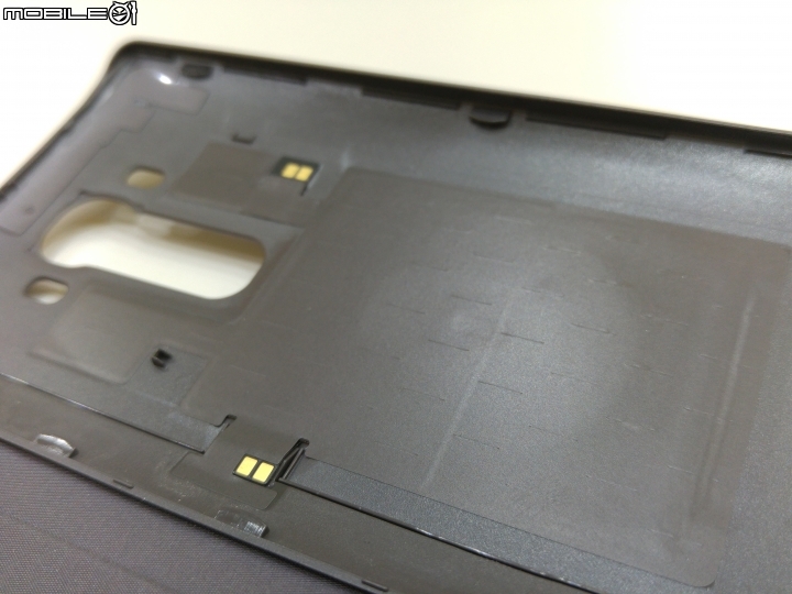LG G4 原廠智慧視窗感應背蓋式皮套 開箱 (支援無線充電功能)