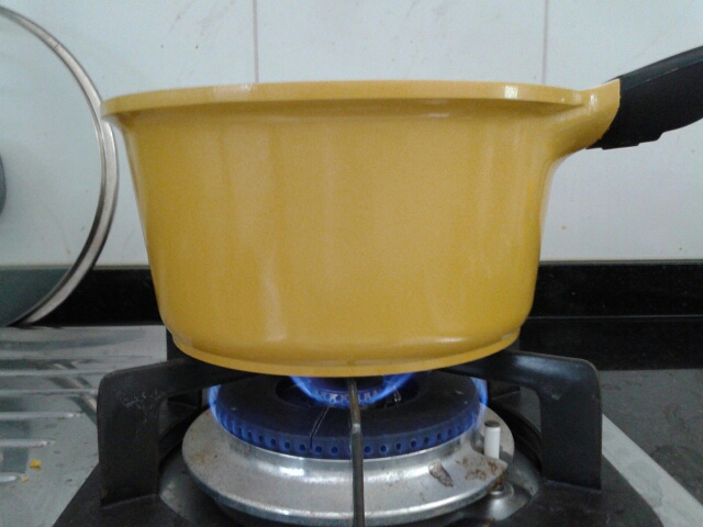 在家煮一鍋又香又濃的好喝的豆漿!