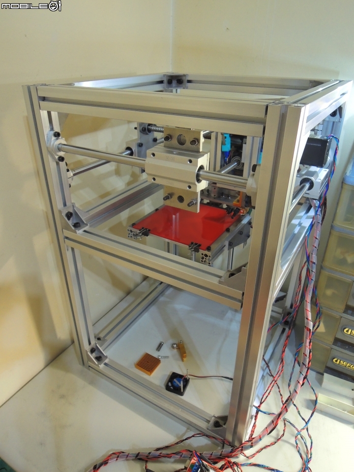 CORE-XY 紅色三倍速 高速3D印表機 DIY，12樓已完成，含測試列印成品。