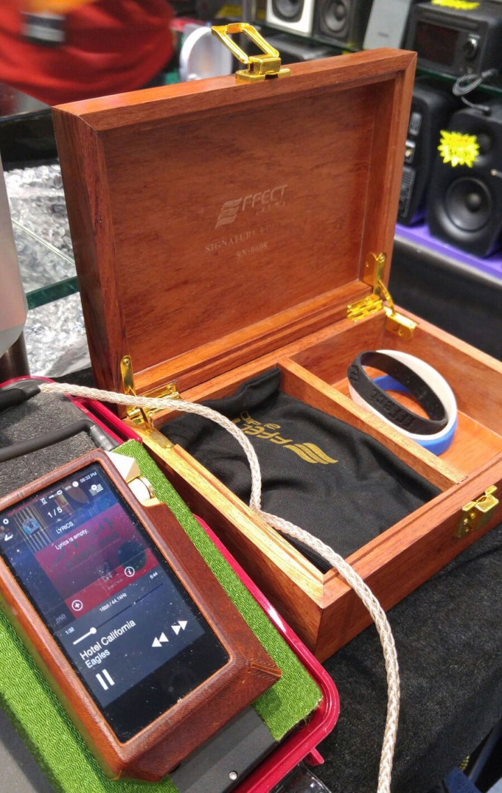 [開箱] 當Mini-Audio的Oriolus遇上Labkable的Pandora再加上Chord Hugo，一個「非常合拍」的解毒方案 ! 我的Fostex TH-900 可以小休一會了!!