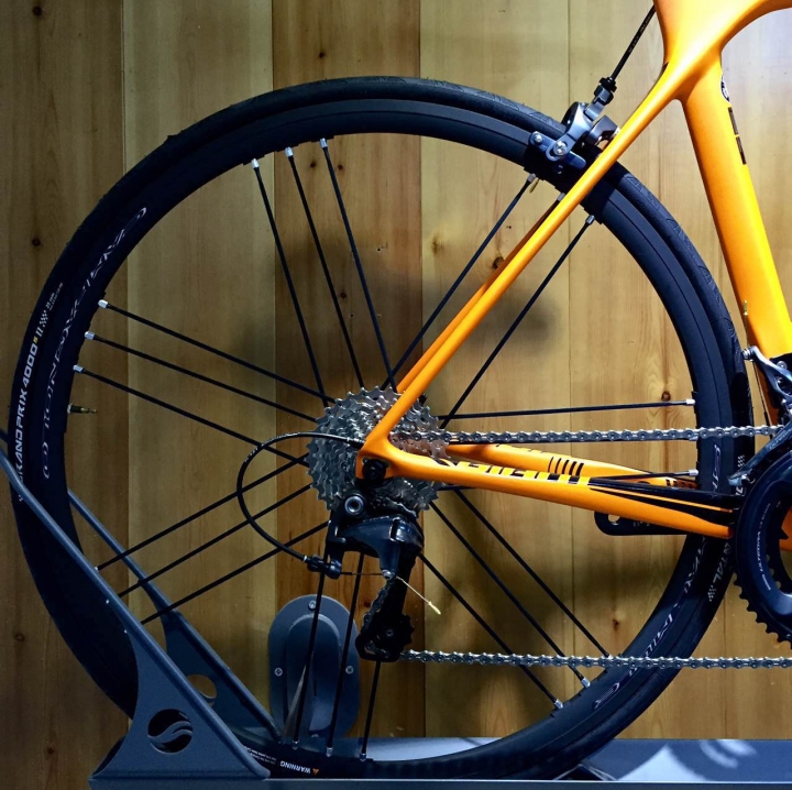 2016 GIANT TCR ADV KOM 上海首開！