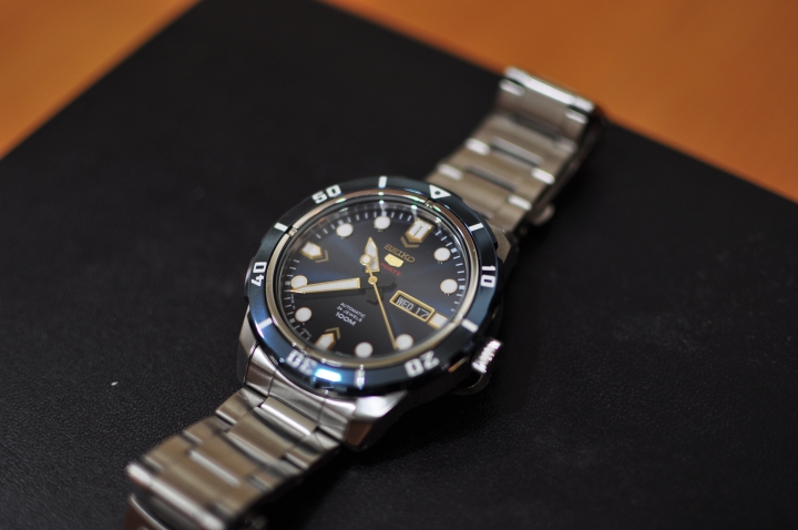 人生第一支機械錶【SEIKO 5】SRP725J1 開箱!!