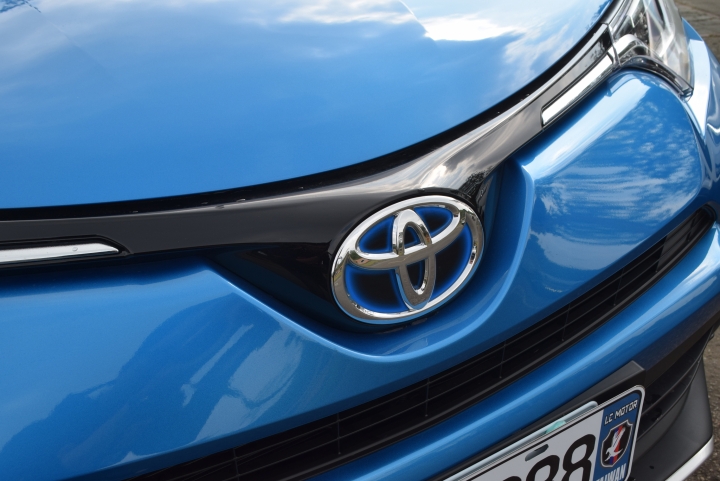 百萬suv新時代， 2016 RAV4 雙等級開箱，10吋大螢幕影音改裝分享