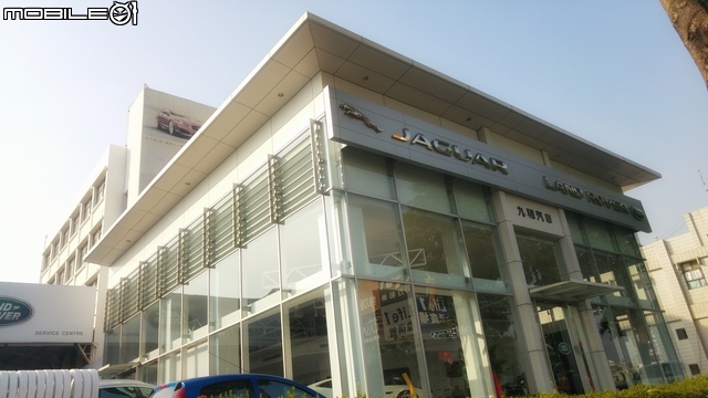 新一代的美洲豹的化身Jaguar XE(尚未完成,敬啟期待)