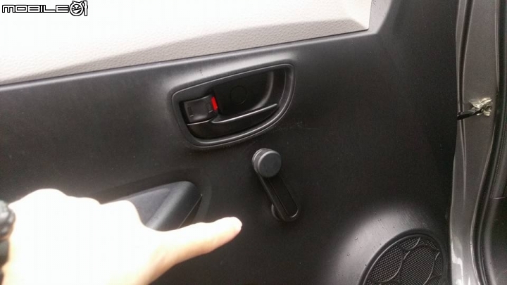 看了大家在討論剛性,比較一下台美Yaris的差異,來討論市場不同的特性