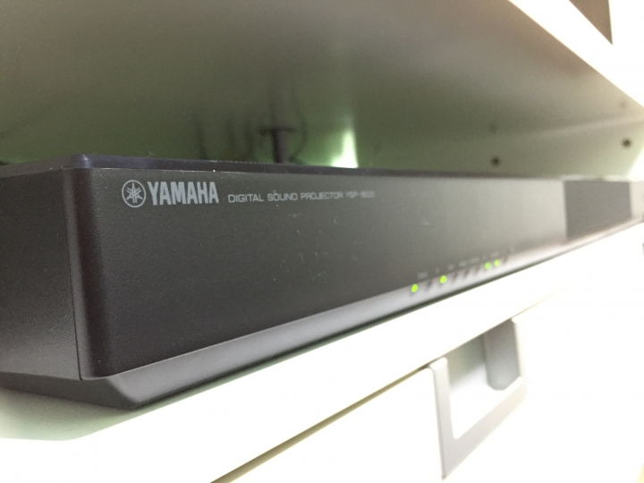 [開箱]不專業的開箱 YAMAHA ysp-1600 單件式家庭劇院