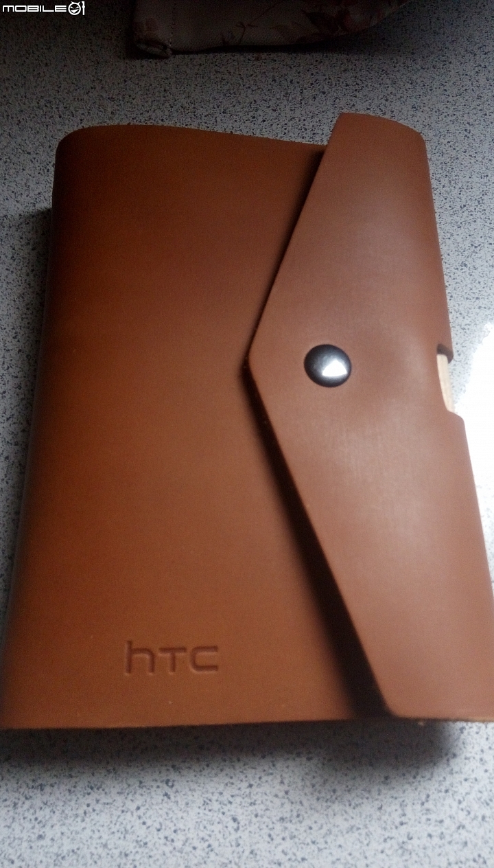 黑色 desire 728 開箱