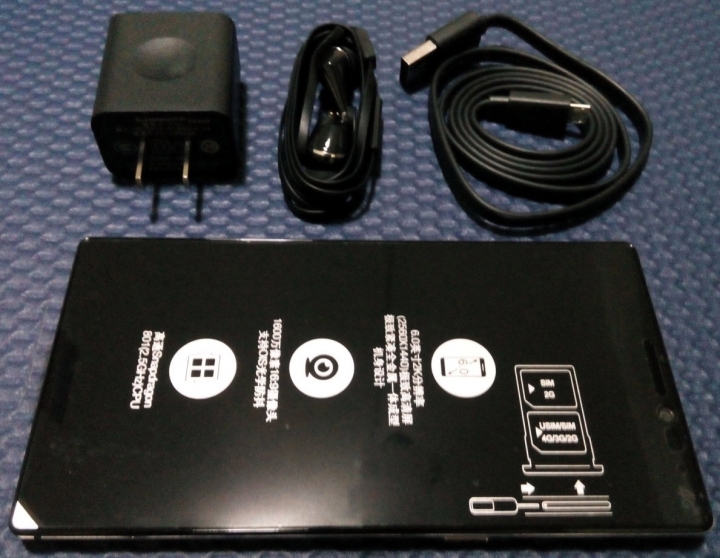 [簡易開箱] 聯想 Vibe Z2 Pro (K920) 6吋雙卡2k螢幕