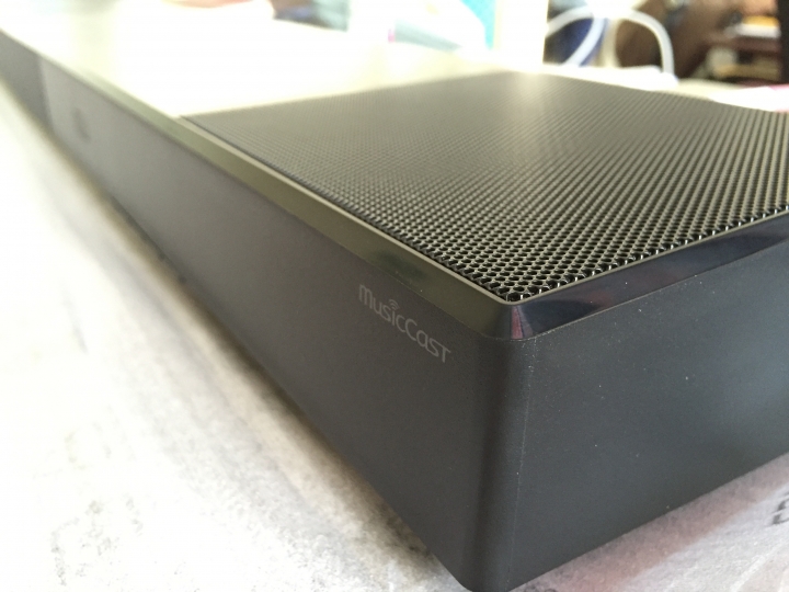 [開箱]不專業的開箱 YAMAHA ysp-1600 單件式家庭劇院