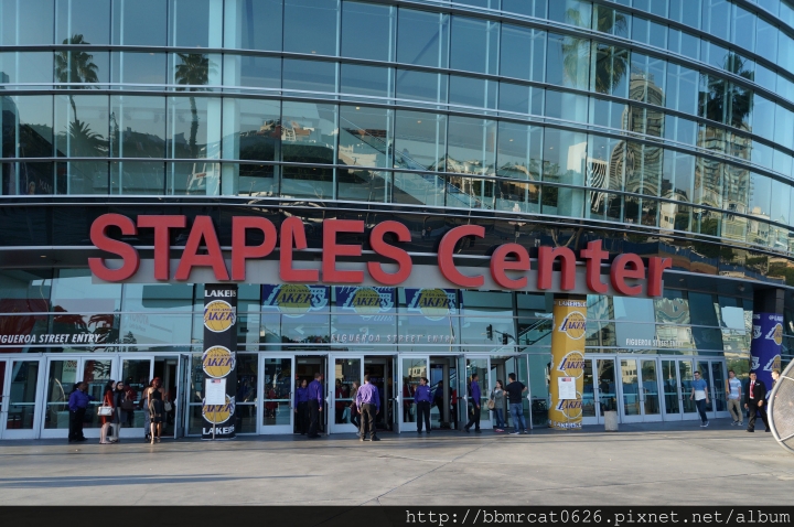 洛杉磯 Road Trip Day 6 - Staples Center - NBA 初體驗