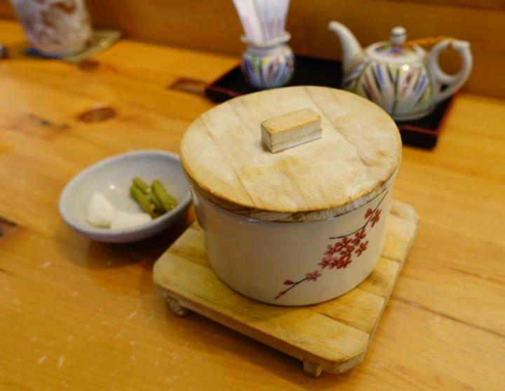 [食記] 心月懷石日本料理。無菜單料理--月套餐、懷套餐 (世貿信義商圈)