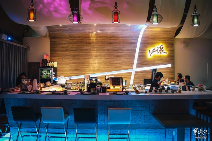 【中肯‧食記】信義區‧Izumi by Sumi 湶 加州壽司卷｜台灣加州卷教父Andy坐鎮‧奢華夜店風創作酒食！