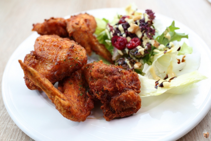 [台北]藏身在天母SOGO裡的Omocafe  by蛋拔